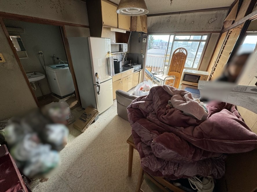 磐田市の戸建て住宅での大型家具・家電の不用品回収事例-ビフォー