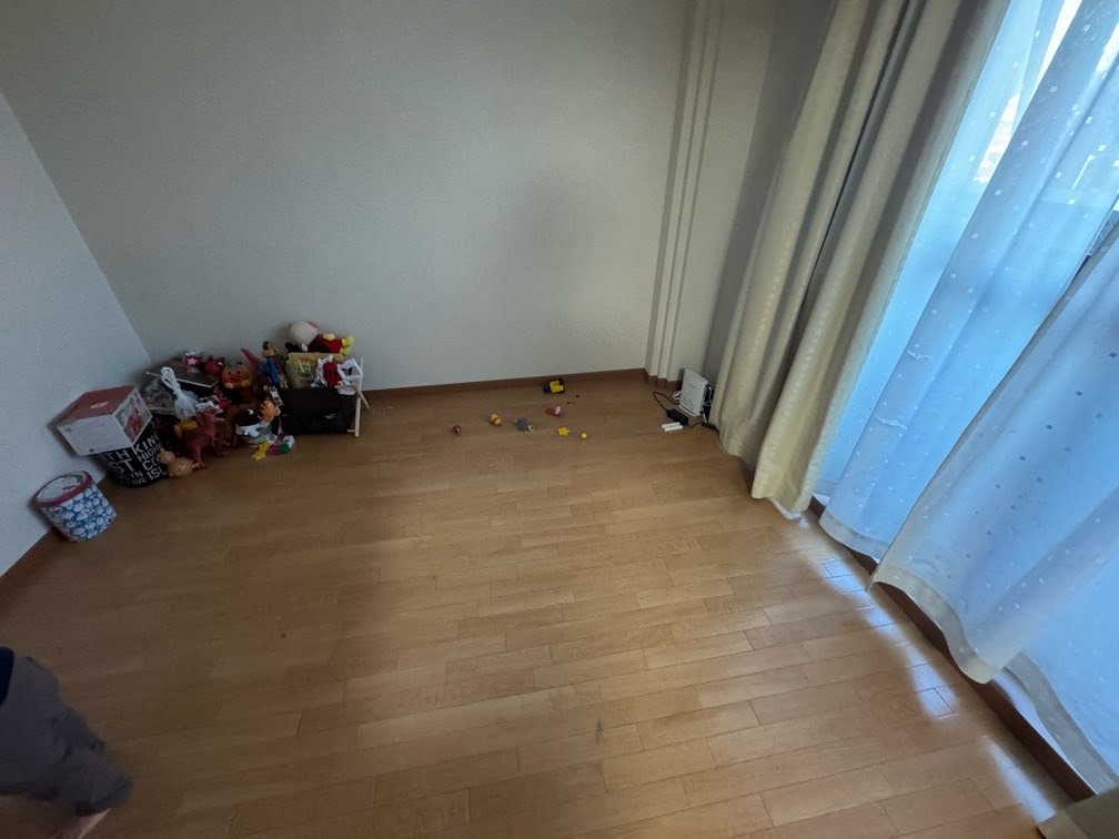 渋谷区のお部屋の模様替えに伴う家具の不用品回収事例