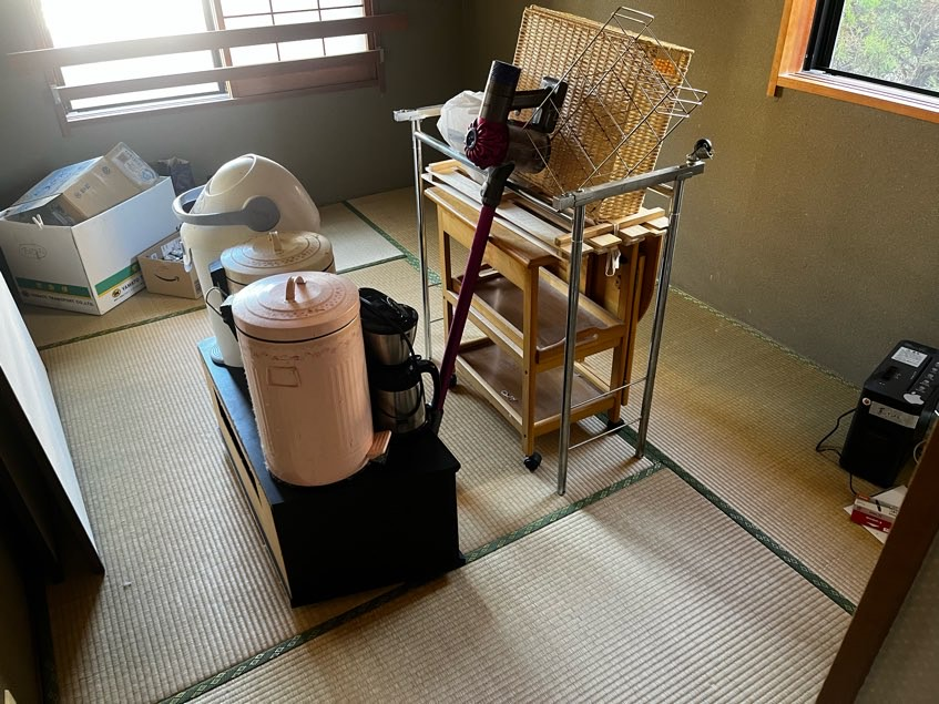 荒川区の大掃除に伴う不用品回収事例-ビフォー