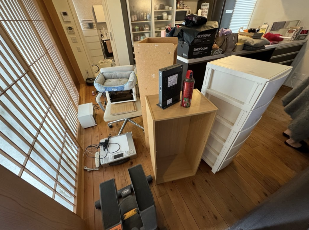 江戸川区の大掃除で家具・家電をまとめて回収した事例-ビフォー