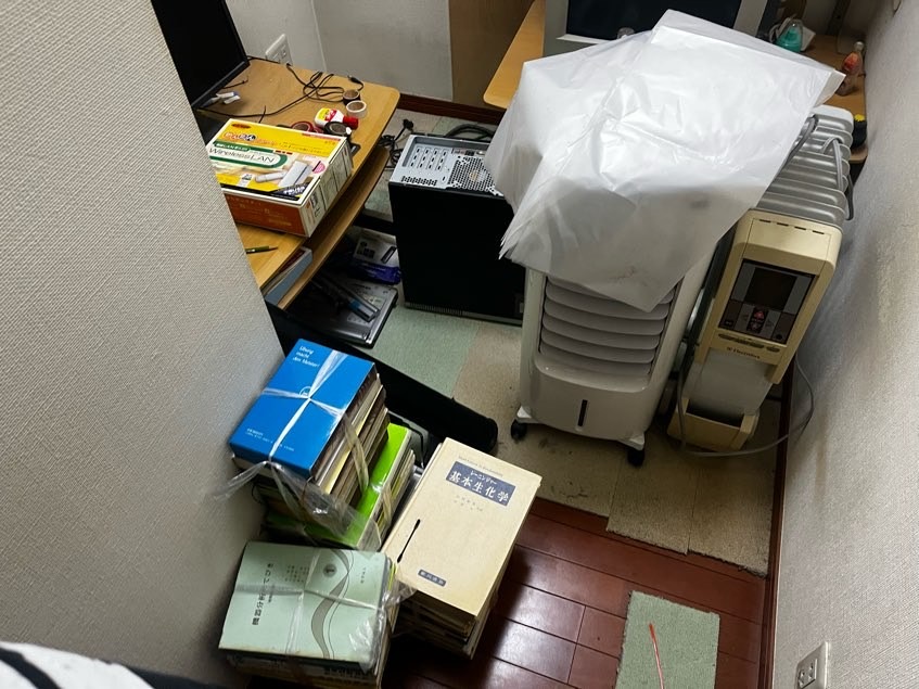 大田区の遺品整理で出てきた不要な家電・家具の回収事例-ビフォー