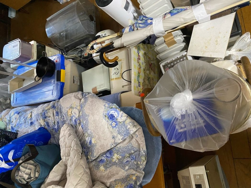 世田谷区の家電中心の遺品整理・不用品回収事例-ビフォー