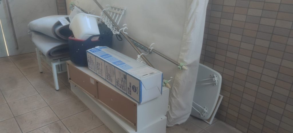 小金井市の引っ越し直前に残った家具をまとめて回収した事例-ビフォー