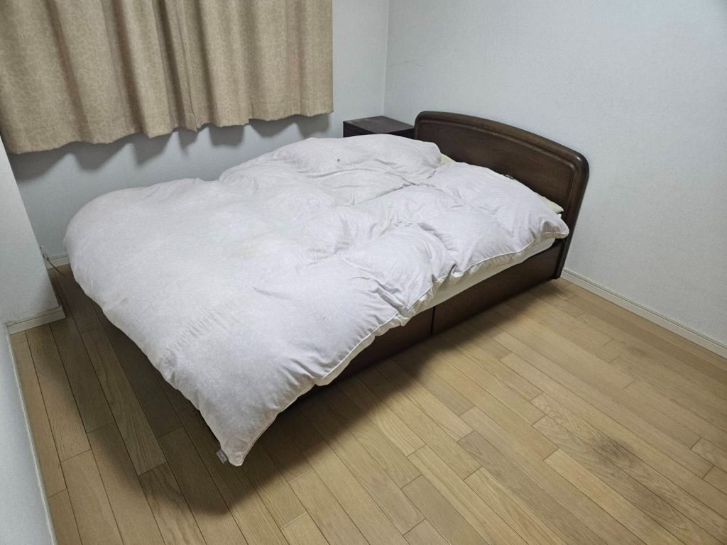 武蔵野市の引っ越しに伴うベッド一式回収事例-ビフォー