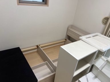清須市のベッドフレームや収納用品の不用品回収事例-ビフォー