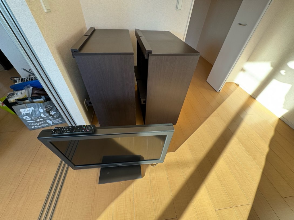 大井町の模様替えに伴う家具・家電回収事例-ビフォー