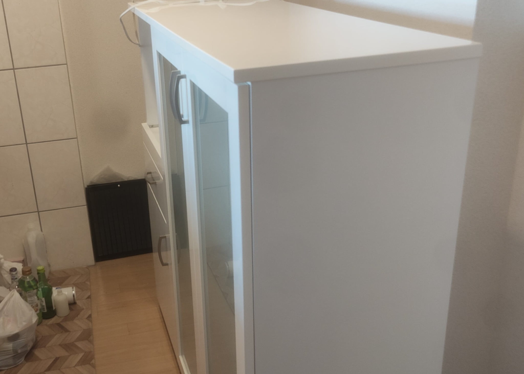 中井町のキッチンボード回収に対応した不用品回収事例-ビフォー