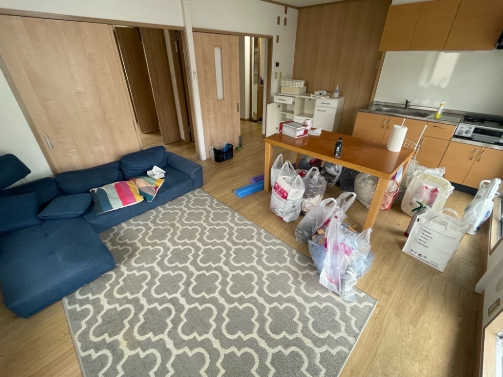 函南町で引っ越し前にまとめて行った不用品回収事例-ビフォー