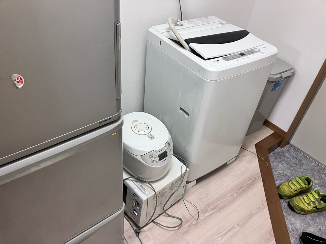 名古屋市中村区【不用品回収】冷蔵庫、洗濯機、炊飯器、電子レンジ、ゴミ箱の作業前