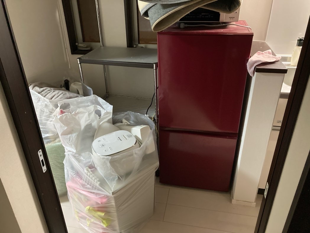 浜松市【不用品回収】冷蔵庫、電子レンジ、炊飯器、ラック、混載ゴミ等の作業前