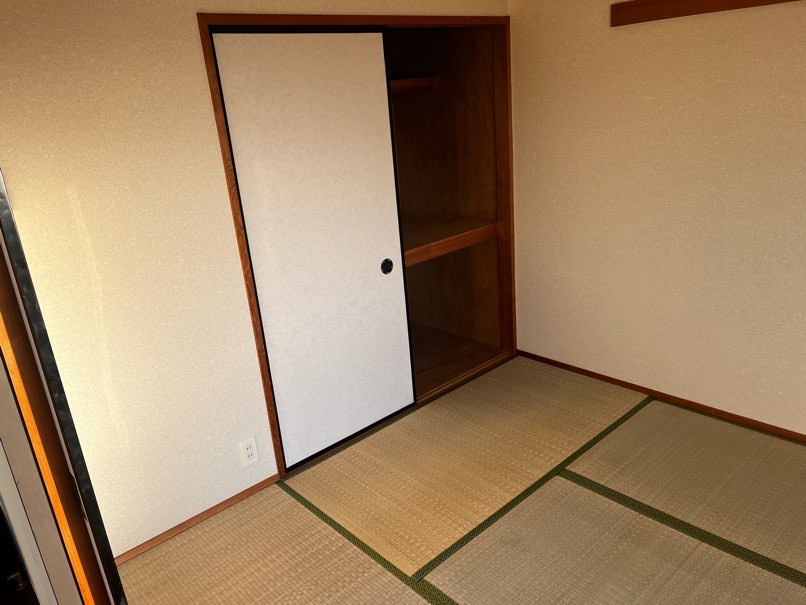 田原市【不用品回収】衣装ケース、鏡、敷布団、掛布団、家電類、家具類の作業後